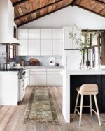 QGZXW Vintage Distressed Area Rug 9x12 - Image 12